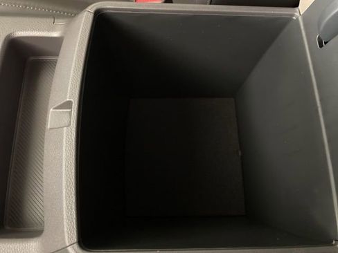 New 2026 Kia Carnival EX image 35