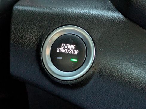 Used 2024 GMC Terrain SLE image 26