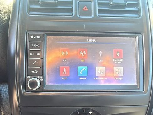 Used 2019 Nissan Versa S image 23