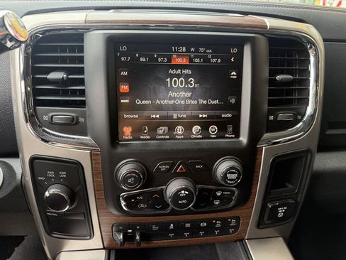 Used 2016 RAM 2500 Laramie AWD/4WD image 16