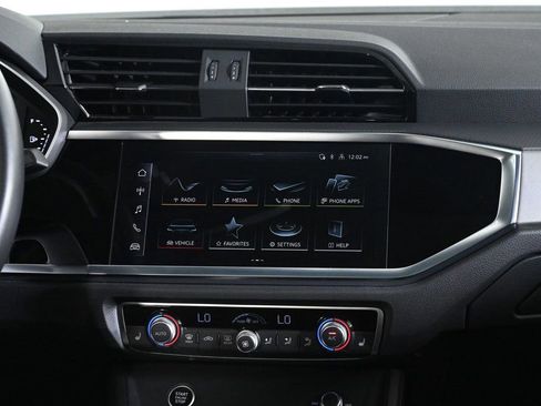 Used 2025 Audi Q3 2.0T Premium w/ Convenience Package image 13