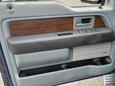 Used 2013 Ford F150 Lariat w/ Luxury Equipment Group image 21