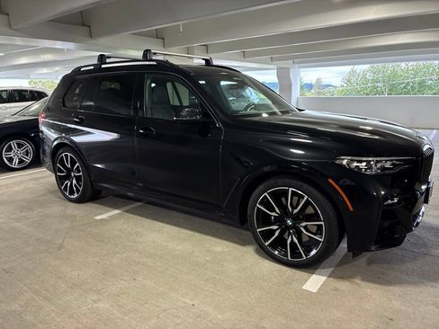 Used 2022 BMW X7 xDrive40i w/ M Sport Package AWD/4WD image 6