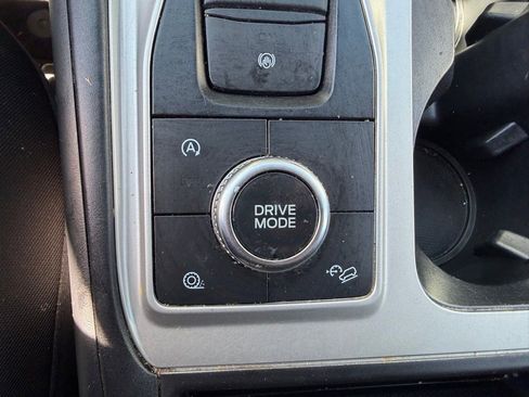 Used 2024 Ford Explorer XLT w/ Class IV Trailer Tow Package image 13