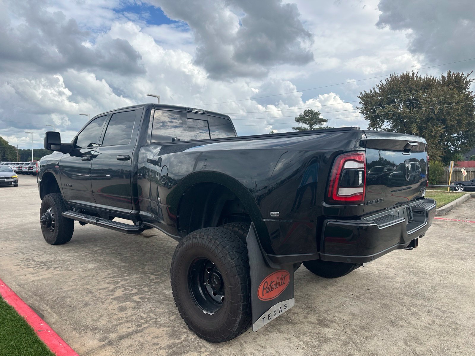 Used 2024 RAM 3500 Laramie w/ Night Edition AWD/4WD image 5