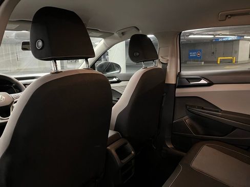 Used 2022 Volkswagen Taos S image 21