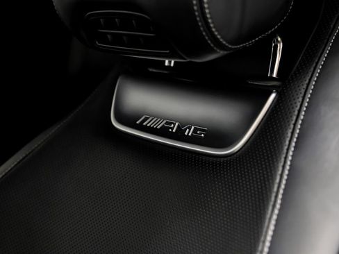 Used 2023 Mercedes-Benz SL 63 AMG 4MATIC image 40