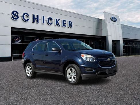 Used 2017 Chevrolet Equinox LS FWD image 1