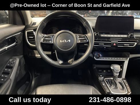 Used 2023 Kia Seltos EX AWD/4WD image 17