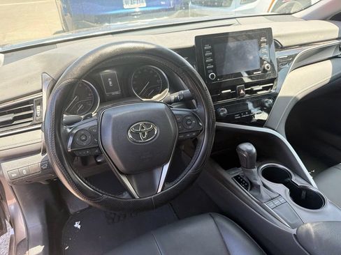 Used 2023 Toyota Camry SE w/ Convenience Package FWD image 11