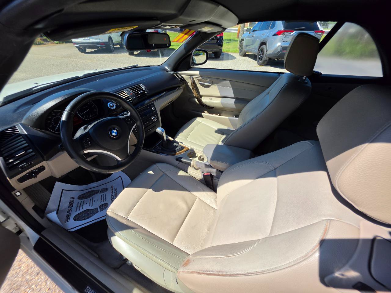 Used 2011 BMW 128i Convertible w/ Premium Pkg RWD image 15