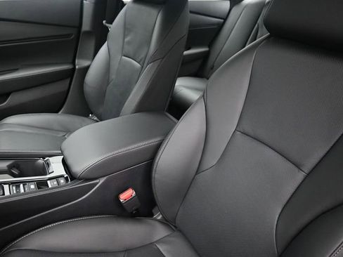 New 2026 Honda Accord Hybrid Sport-L image 18