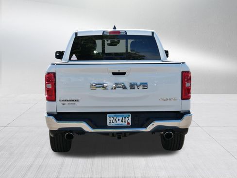 Used 2025 RAM 1500 Laramie AWD/4WD image 6