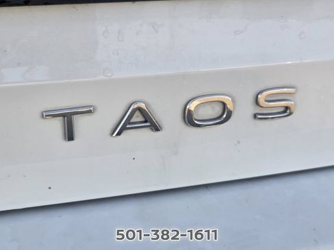 Used 2023 Volkswagen Taos SE FWD image 15