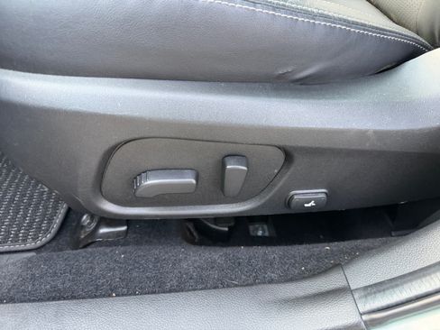 Used 2017 Subaru Forester 2.5i Touring AWD/4WD image 18
