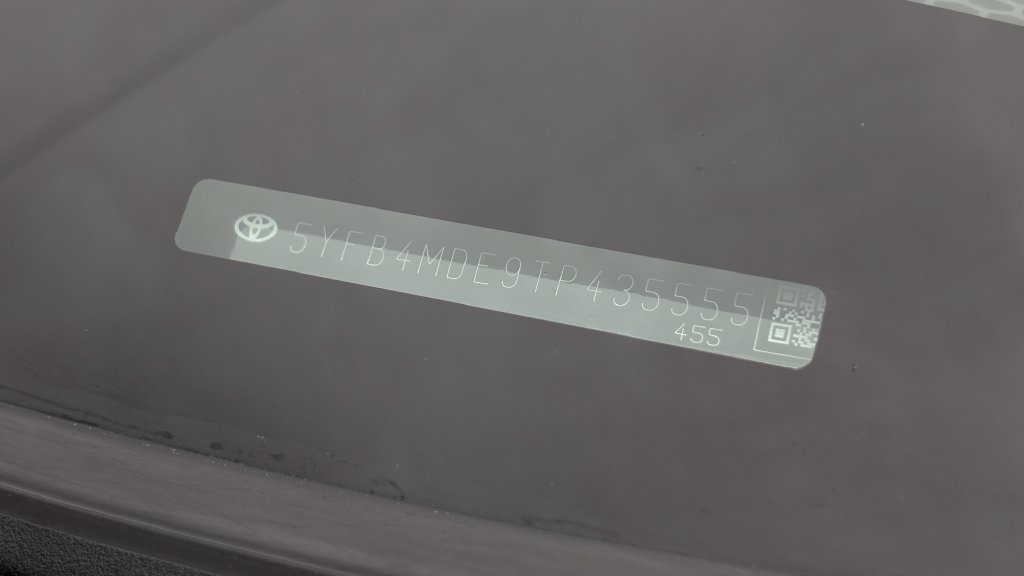 Used 2026 Toyota Corolla LE FWD image 40
