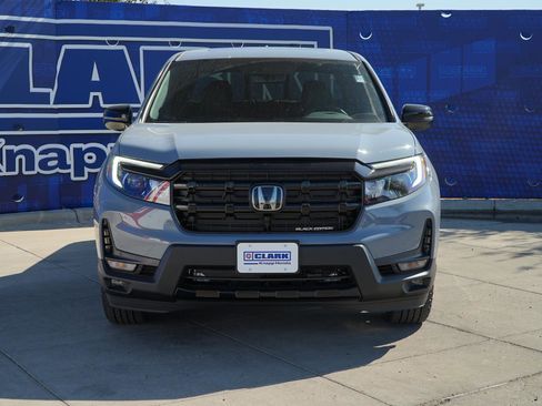 New 2026 Honda Ridgeline Black Edition image 2