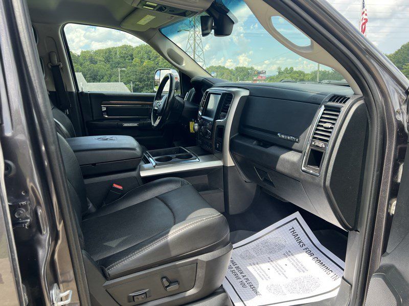 Used 2015 RAM 1500 Laramie AWD/4WD image 7