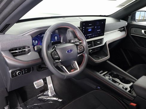 Used 2025 Ford Explorer ST AWD/4WD image 7