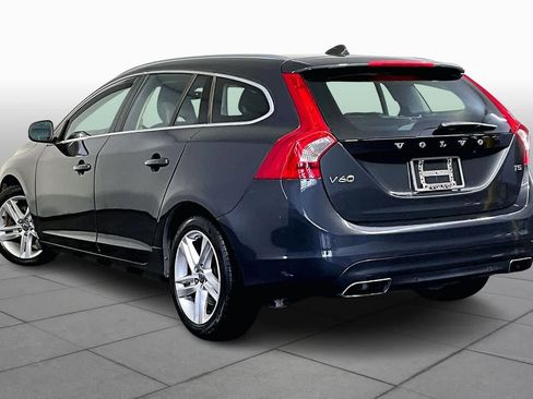 Used 2015 Volvo V60 T5 Platinum image 11