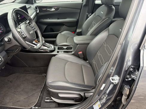 Used 2023 Kia Forte GT-Line w/ GT-Line Technology Package image 21