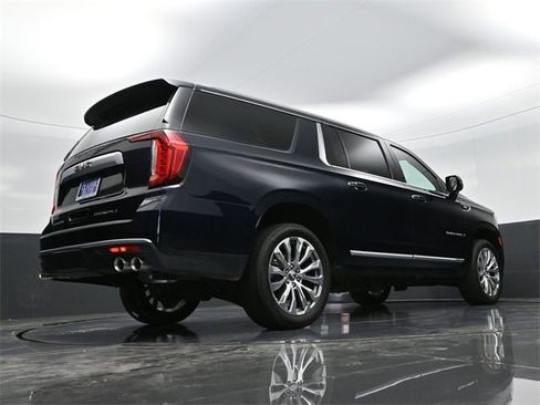 Used 2023 GMC Yukon XL Denali image 26