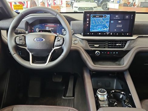 New 2026 Ford Explorer Platinum RWD image 20