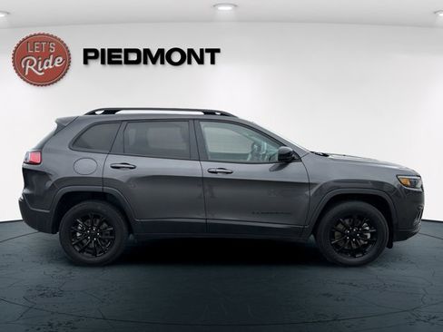 Certified 2023 Jeep Cherokee Altitude Lux image 10