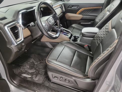 Used 2023 GMC Canyon Denali image 11