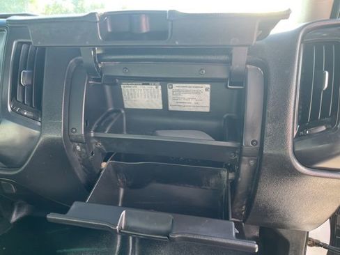 Used 2015 Chevrolet Silverado 2500 W/T image 21