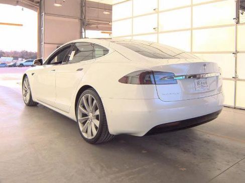 Used 2017 Tesla Model S 75 image 2