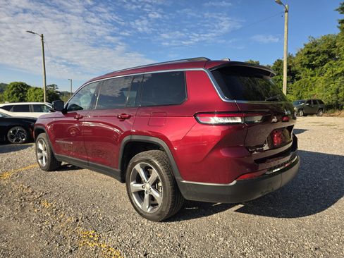 Used 2021 Jeep Grand Cherokee L Limited AWD/4WD image 3