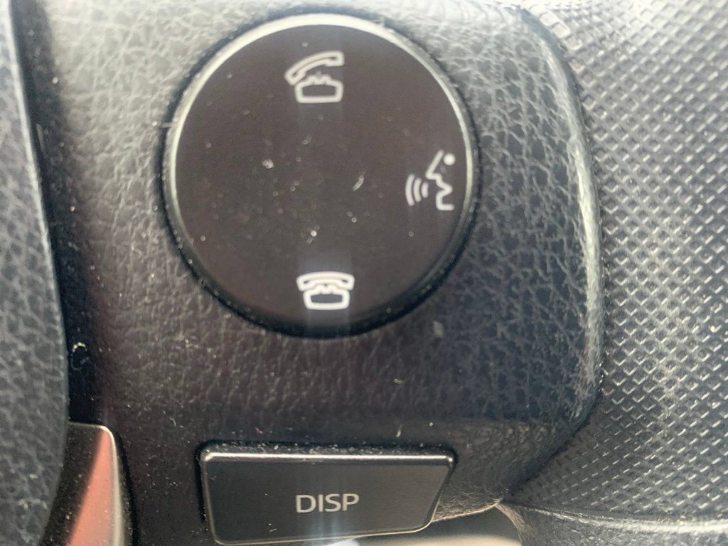Used 2015 Toyota RAV4 XLE AWD/4WD image 18