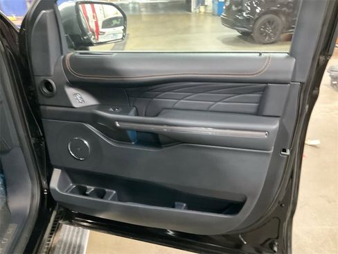Used 2024 Ford Expedition Max Platinum image 16