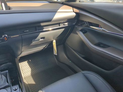 Certified 2025 MAZDA CX-30 2.5 Turbo w/ Premium Package image 13