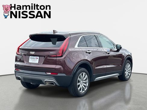 Used 2023 Cadillac XT4 Premium Luxury image 2