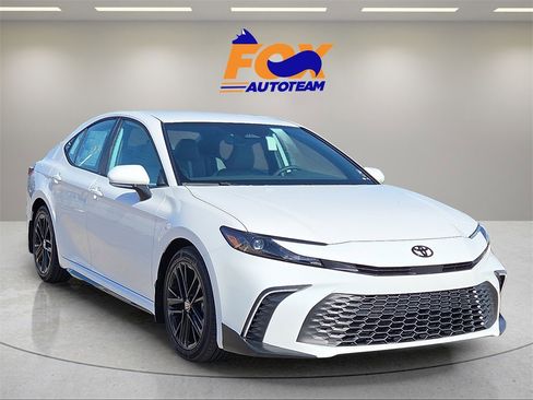 New 2026 Toyota Camry SE image 6