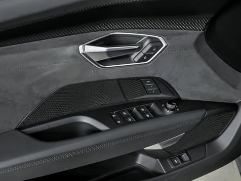 Used 2022 Audi e-tron GT Prestige w/ Prestige Package image 17