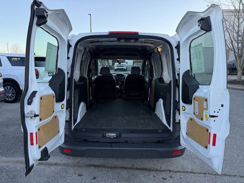 Used 2018 Ford Transit Connect XL image 34
