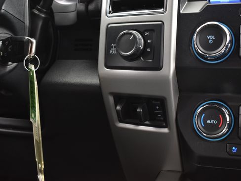 Used 2021 Ford F250 Lariat image 34