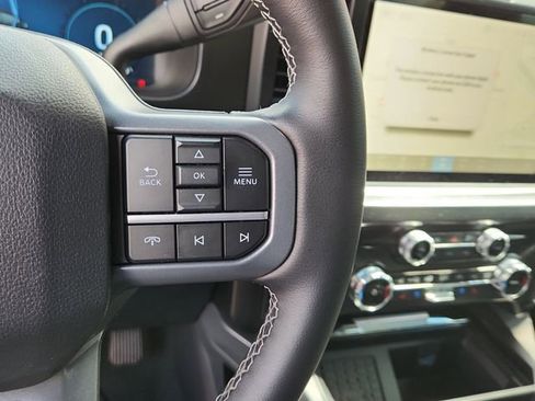 Used 2025 Ford F350 Lariat w/ Black Appearance Package image 17