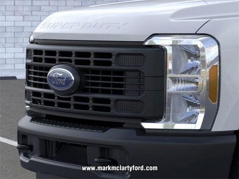 New 2026 Ford F250 XL image 17