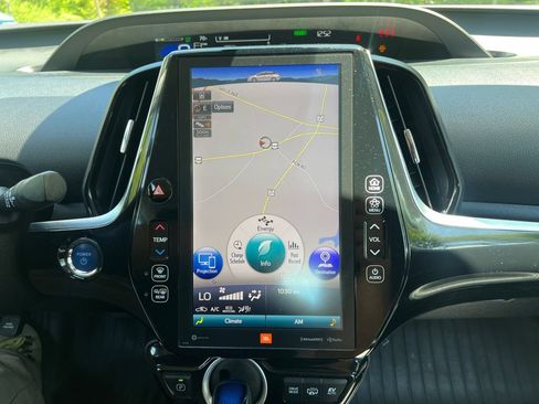 Used 2020 Toyota Prius Prime Limited FWD image 21