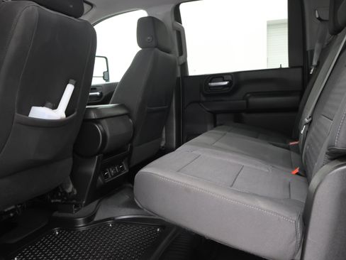 Used 2023 Chevrolet Silverado 2500 LT AWD/4WD image 9