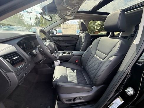 New 2026 Nissan Rogue Platinum w/ Platinum Premium Package image 12