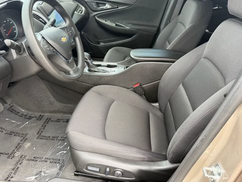 Used 2024 Chevrolet Malibu LT image 18
