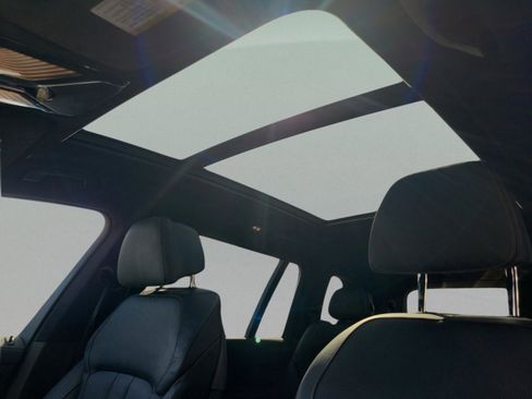 Used 2021 BMW X7 xDrive40i w/ Premium Package image 33