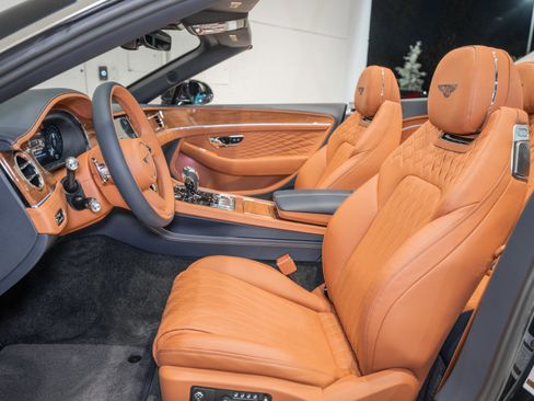 New 2026 Bentley Continental GTC AWD/4WD image 19