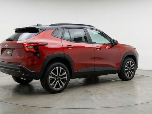 Used 2025 Chevrolet TrailBlazer LT image 9