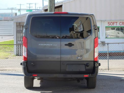 Used 2016 Ford Transit 350 XL image 7